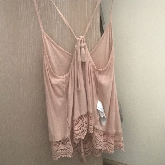Light pink  tank - Picture 2 of 2